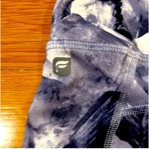 Fabletics Shorts - Picture 3 of 5